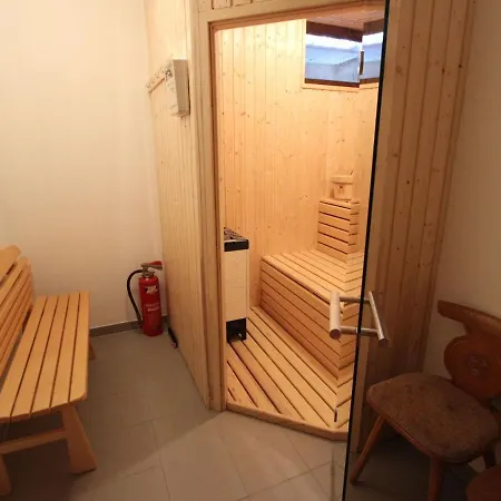 Chalet With Sauna In Piesendorf Near Ski Area *