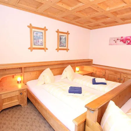 Chalet With Sauna In Piesendorf Near Ski Area Piesendorf